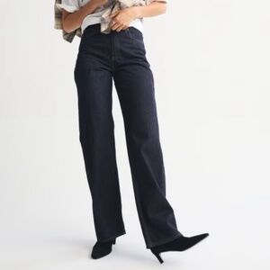 NWOT Abercrombie High Rise Loose Jeans